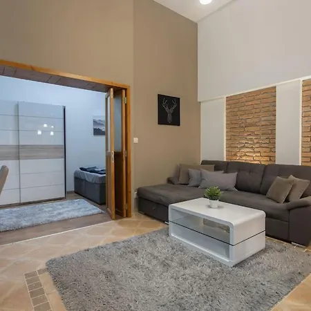 Quiet And Stylish City Park Flat Apartament *