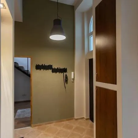 Quiet And Stylish City Park Flat Budapeşte